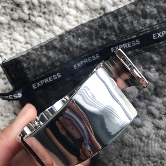 Wavy Hinged Bangle - Picture 4 of 6